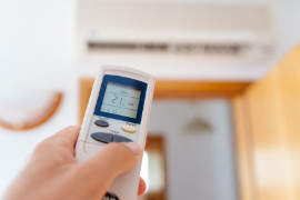 Klimaanlagen könne auch mit einer Ferndebienung geschaltet werden