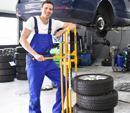 Eine große Auswahl bietet der Reifenhändler beim Reifen kaufen in Berlin